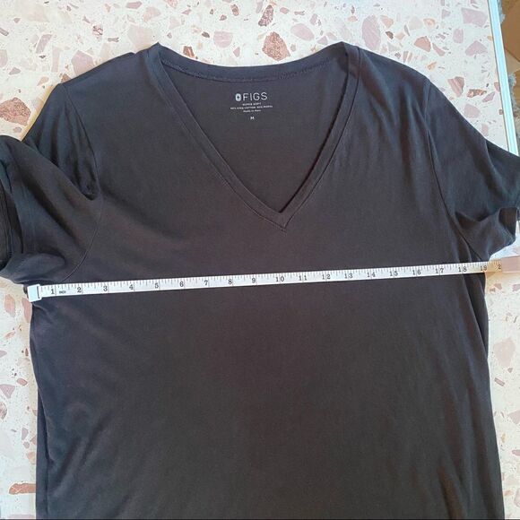 Figs Black Super Soft Prima Cotton Blend V-Neck top - Picture 4 of 9